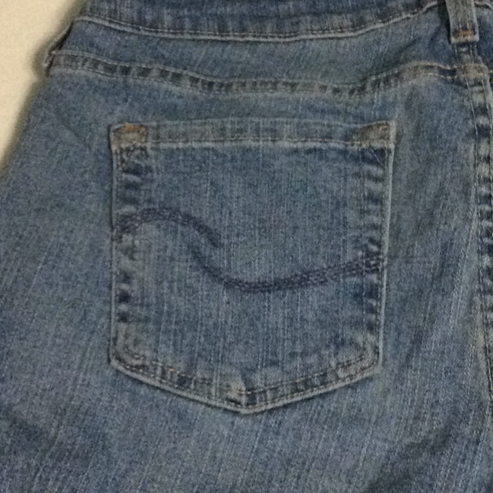 Levi’s low rise bootcut jeans size 12.   W186 - Picture 6 of 7